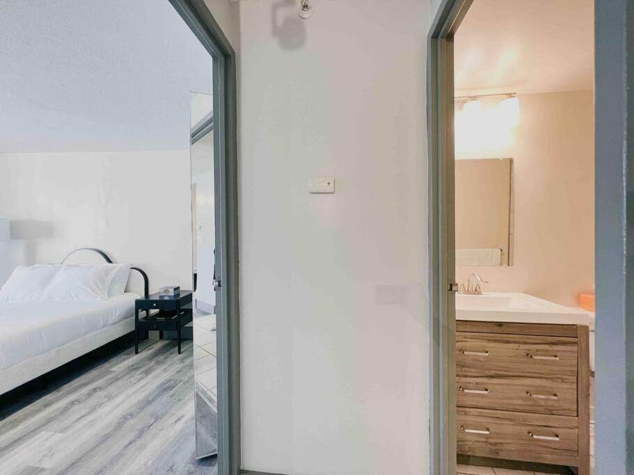 Downtown Hartford Condo - Xl Center Экстерьер фото